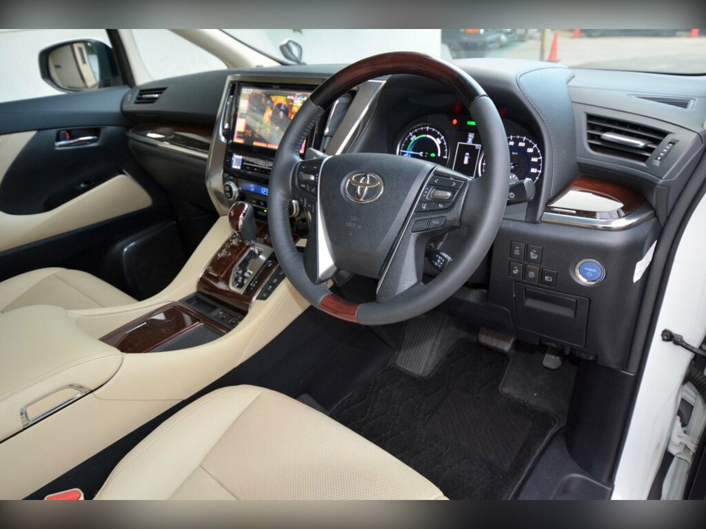 Toyota Alphard 2.5 Hybrid 4Wd Gf Package White #2