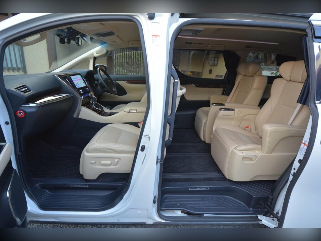 Toyota Alphard 2.5 Hybrid 4Wd Gf Package White #3