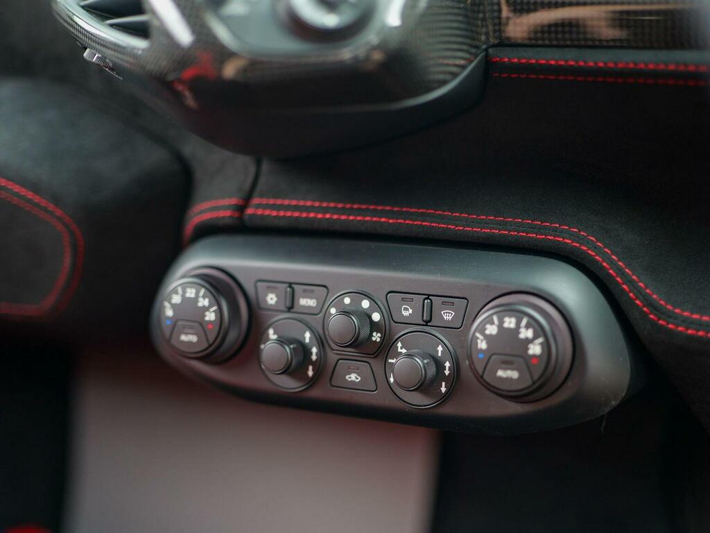 Ferrari 458 Petrol #31