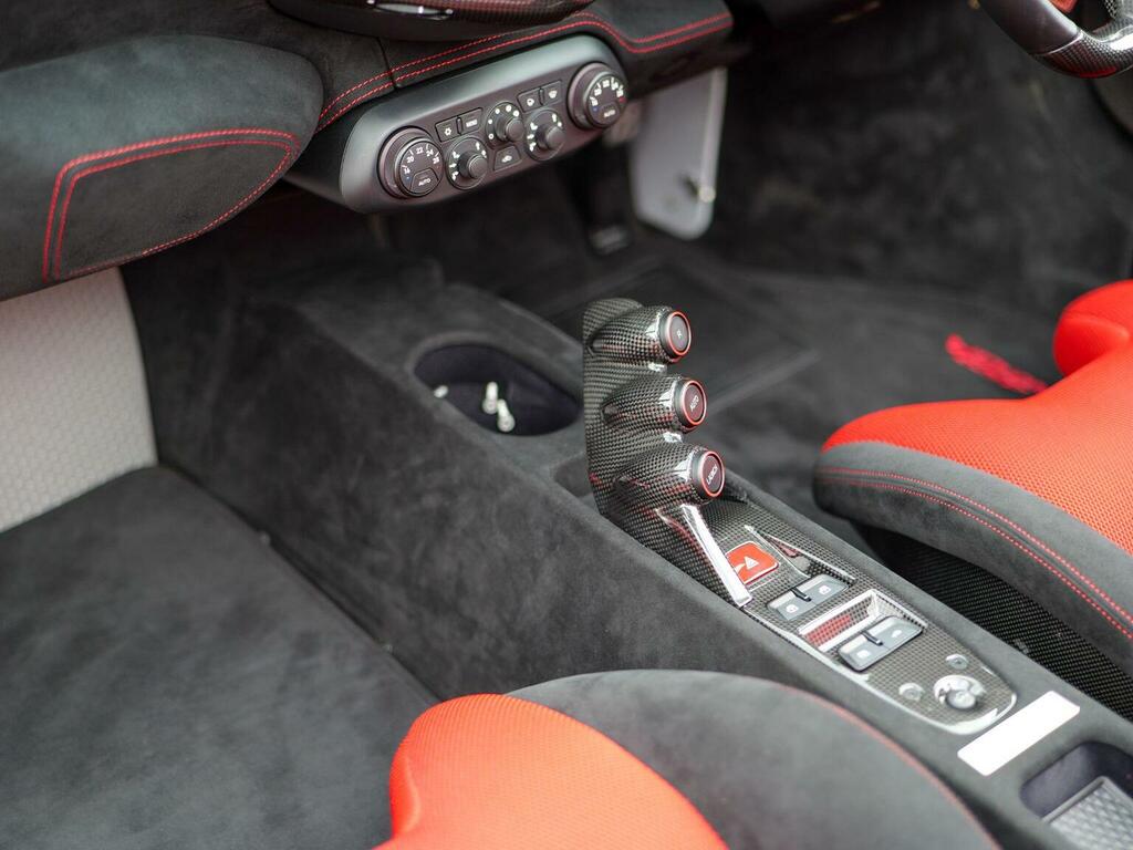 Ferrari 458 Petrol #33