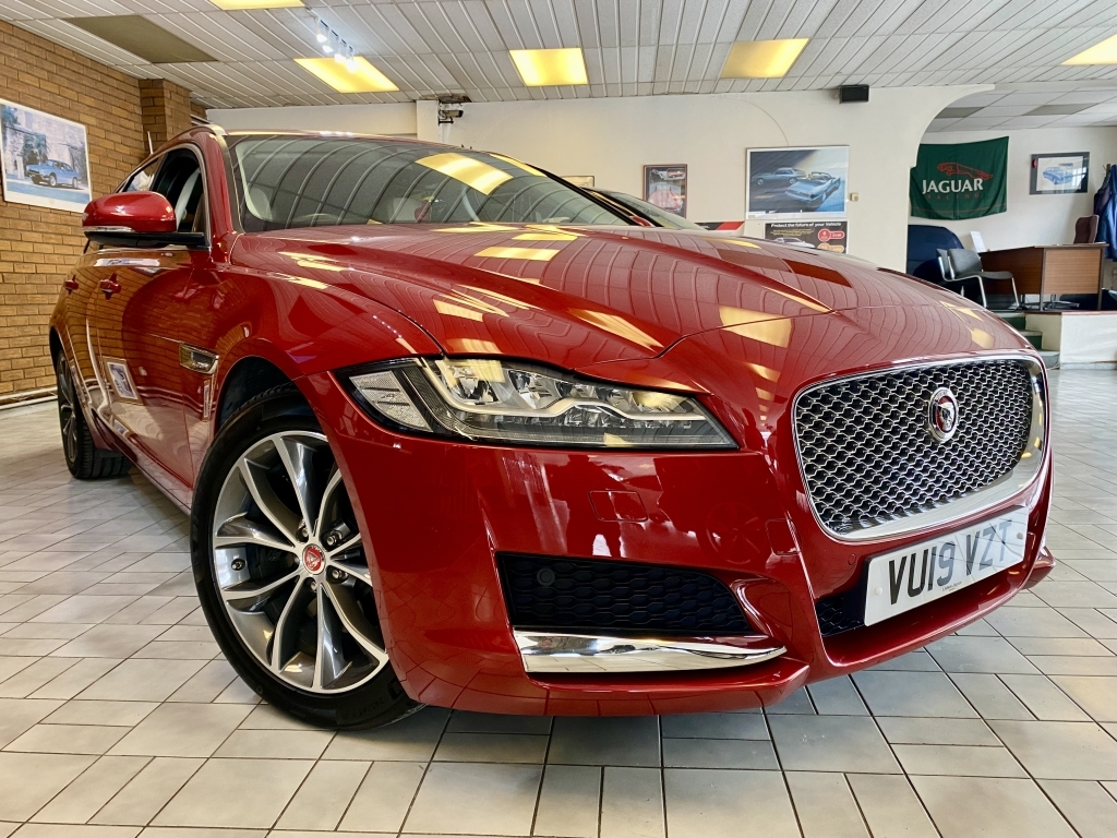 Jaguar XF Estate 2.0 D Portfolio Red