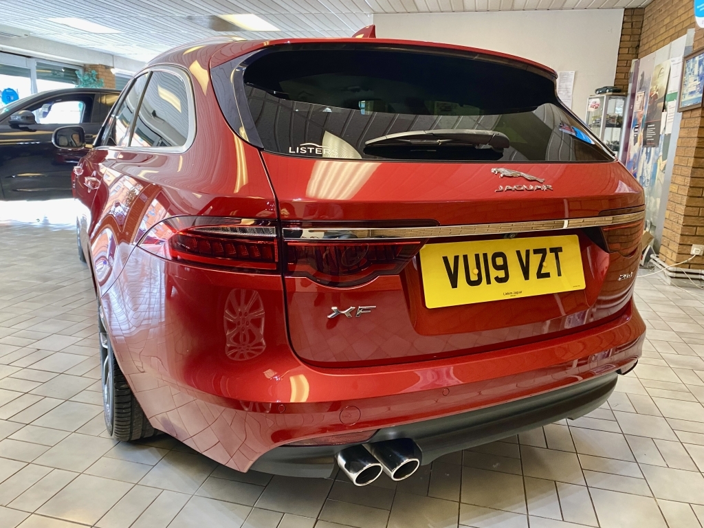 Jaguar XF Estate 2.0 D Portfolio Red #5