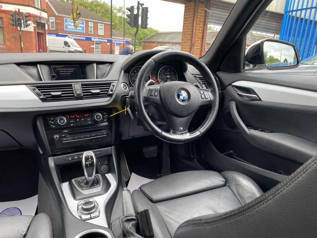 Seat Leon 1.2 Tsi Se Dynamic Technology YG17DAT White #2