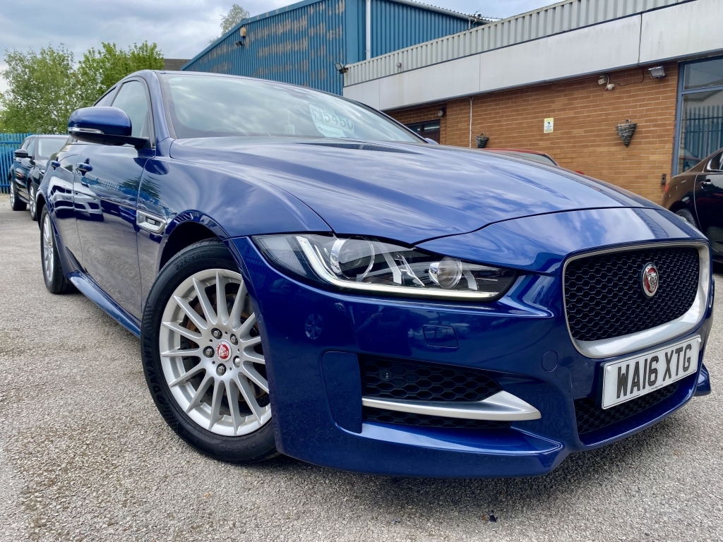 Jaguar XE Saloon 2.0 R-sport Blue