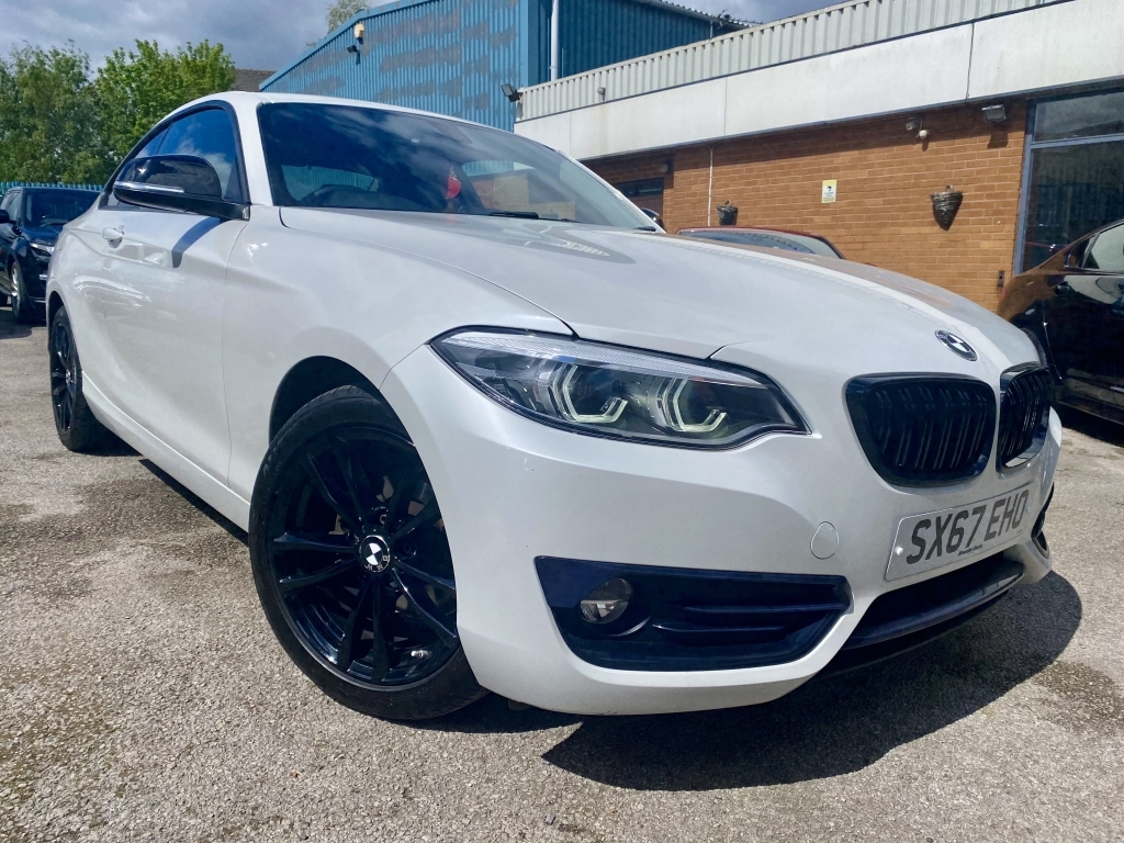 BMW 2 Series Gran Coupe Coupe 1.5 218I Sport White