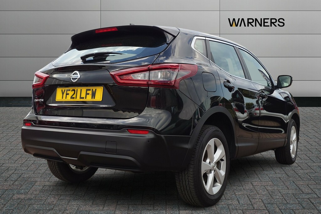 Nissan Qashqai 1.3 Dig-t 160 157 Acenta Premium Dct YF21LFW Black #4