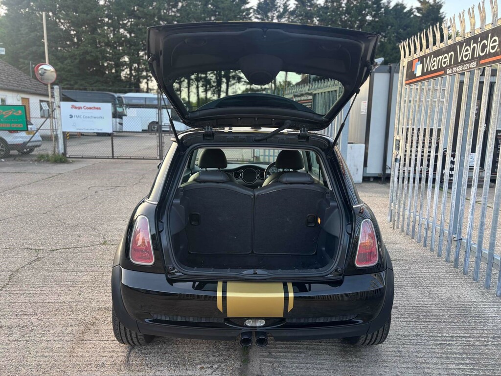 Mini Hatch 1.6 Cooper Hatchback Black #9