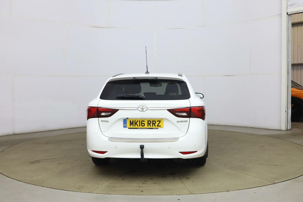 Toyota Avensis 1.8 V-matic Business Edition Plus Touring Spo  #4
