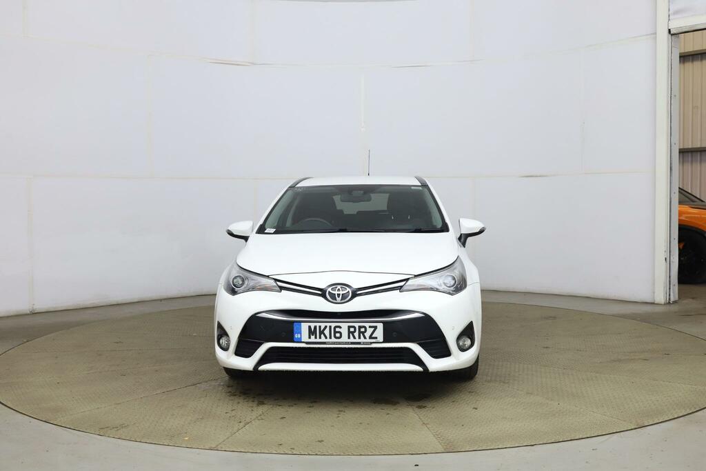 Toyota Avensis 1.8 V-matic Business Edition Plus Touring Spo  #2