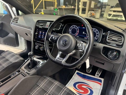 Volkswagen Golf 2.0 Golf Gtd VK67ZVX White #3