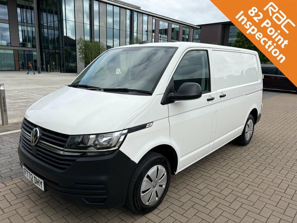Volkswagen Transporter 2L Startline White