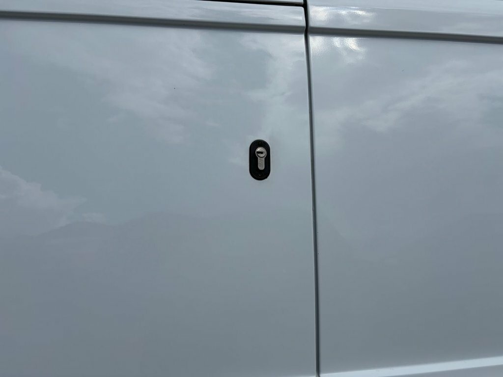 Ford Transit Custom 2L Limited HV22SOH White #4
