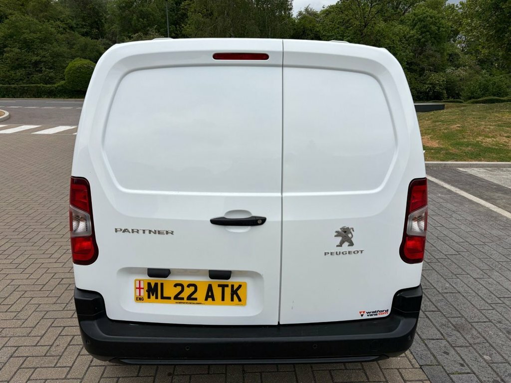 Peugeot Partner 1.5L Professional Premium ML22ATK White #5