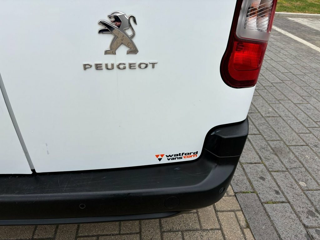 Peugeot Partner 1.5L Professional Premium ML22ATK White #6