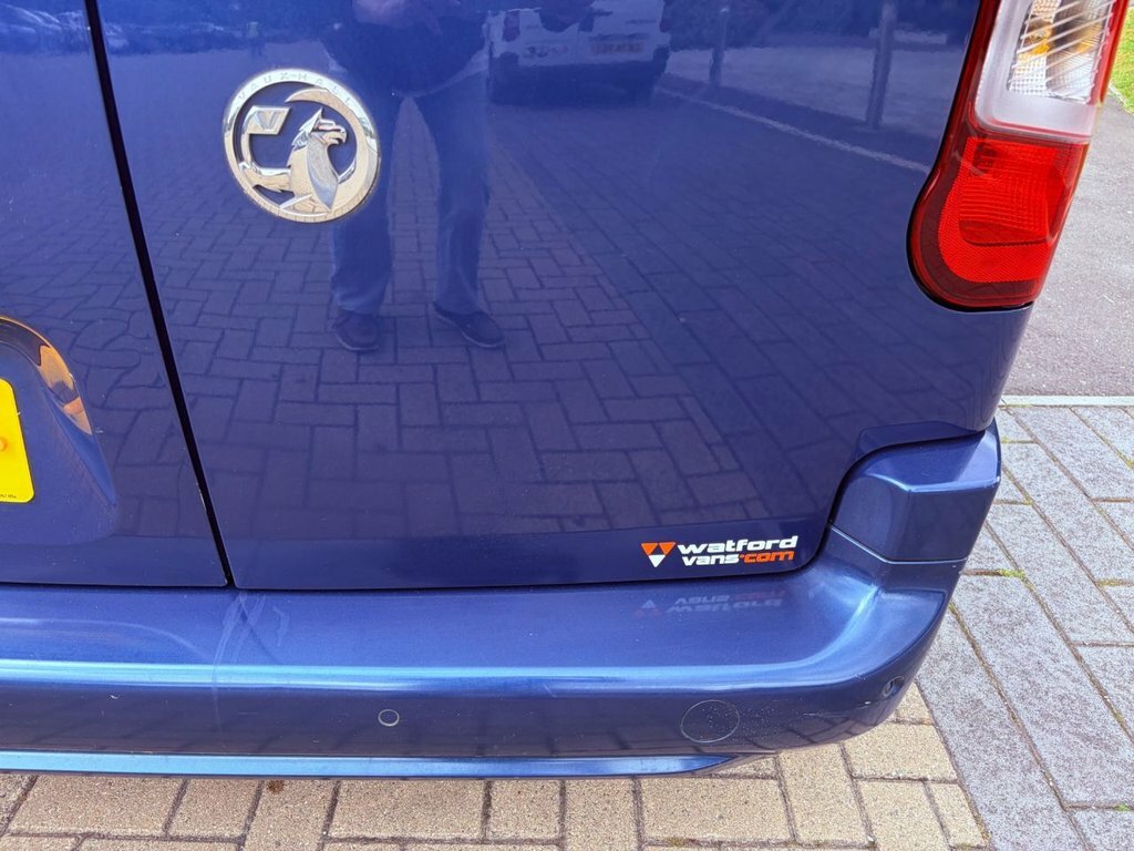 Vauxhall Combo 1.5L Sportive VO20HPP Blue #6