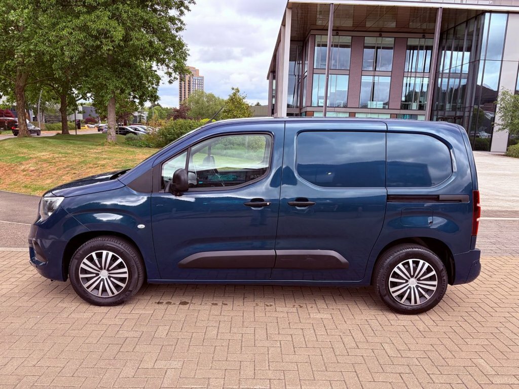 Vauxhall Combo 1.5L Sportive VO20HPP Blue #3