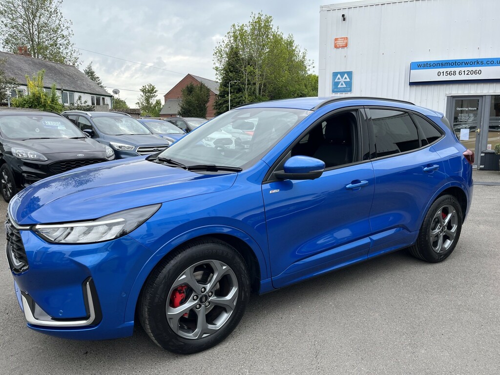 Ford Kuga Suv 2.5 Kuga St-line 2.5L Duratec Fhev 180P Blue