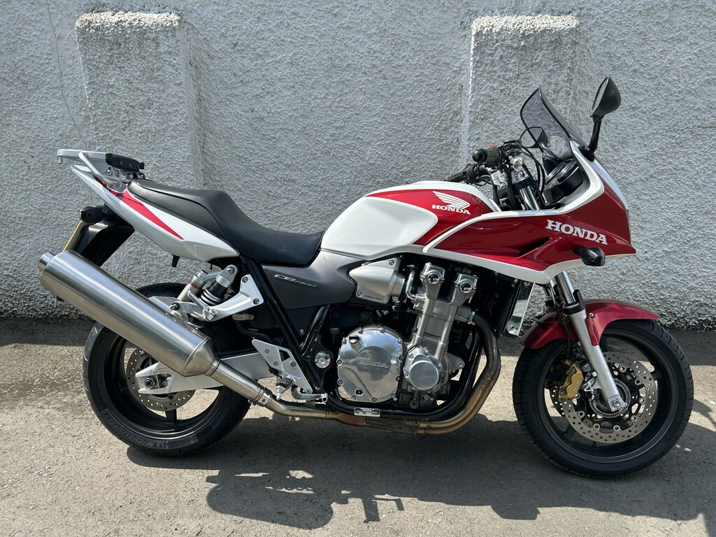 Honda Motorcycle 2005 BF55BVT Red