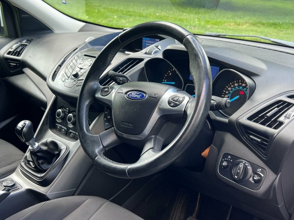 Ford Kuga 2L Zetec SO16PRV White #2