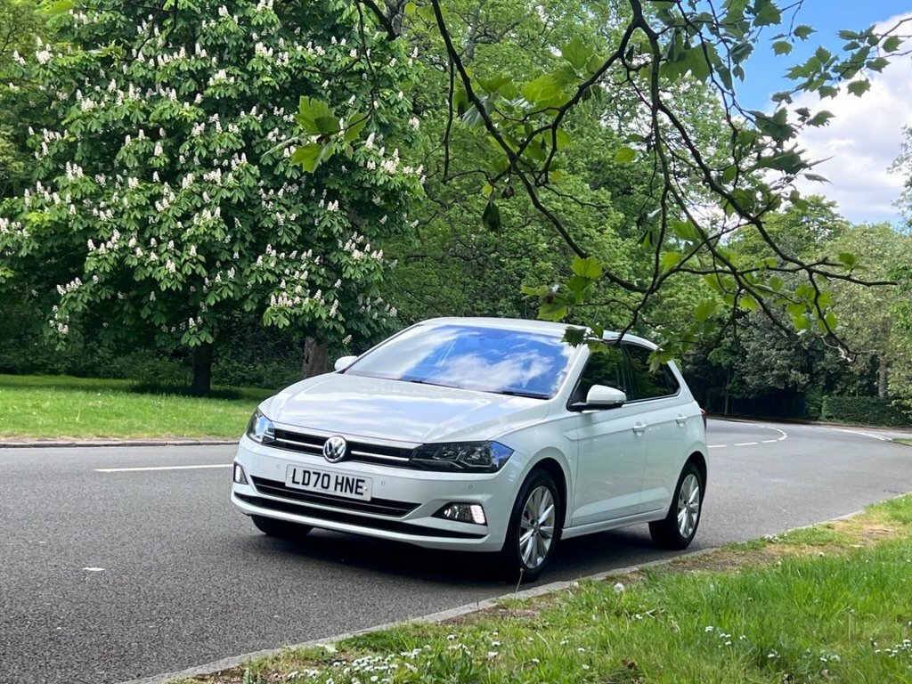 Volkswagen Polo 1L Match LD70HNE White #3