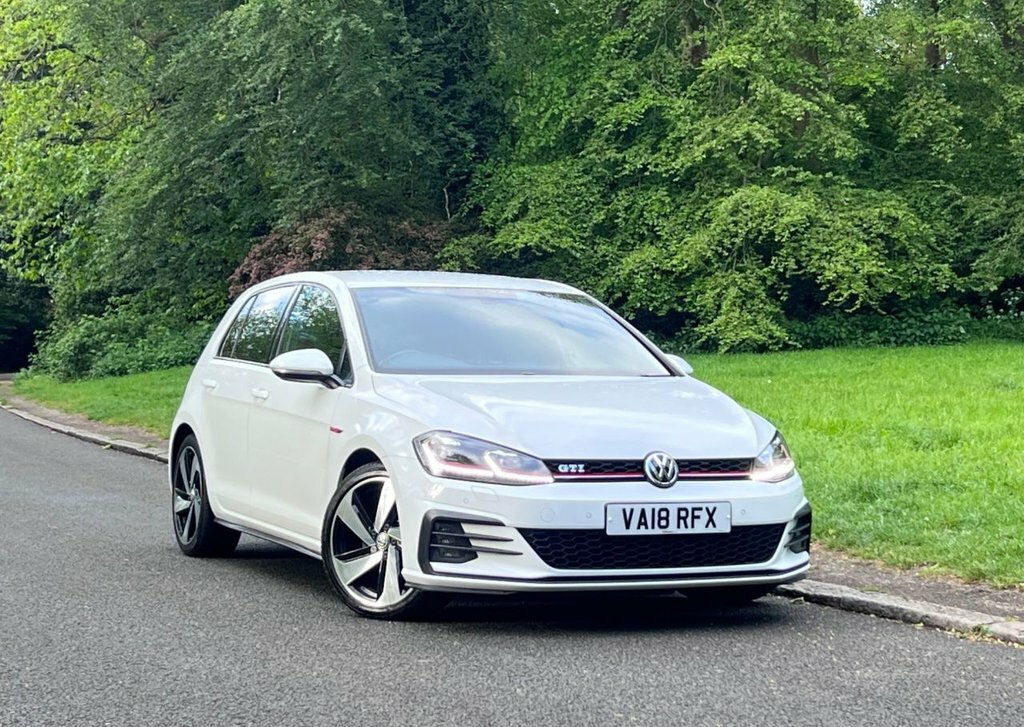 Volkswagen Golf 2L Gti White