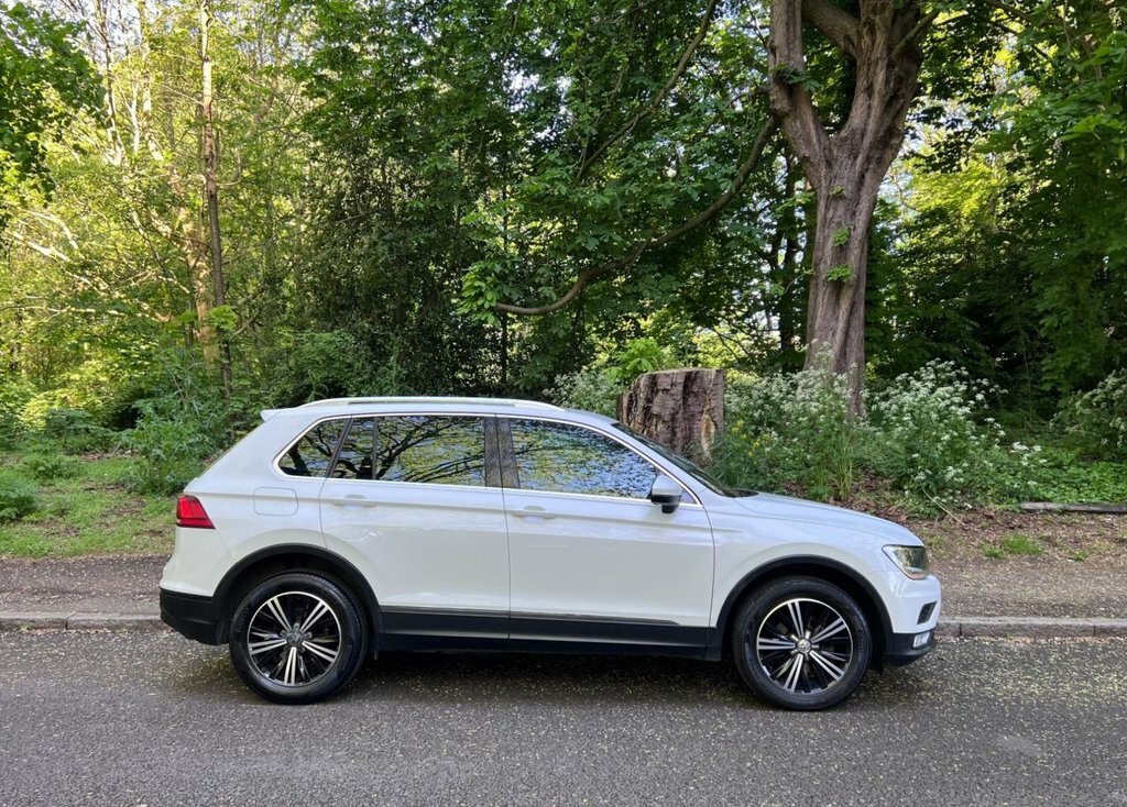 Volkswagen Tiguan 2L Se Navigation YK17OXN White #4