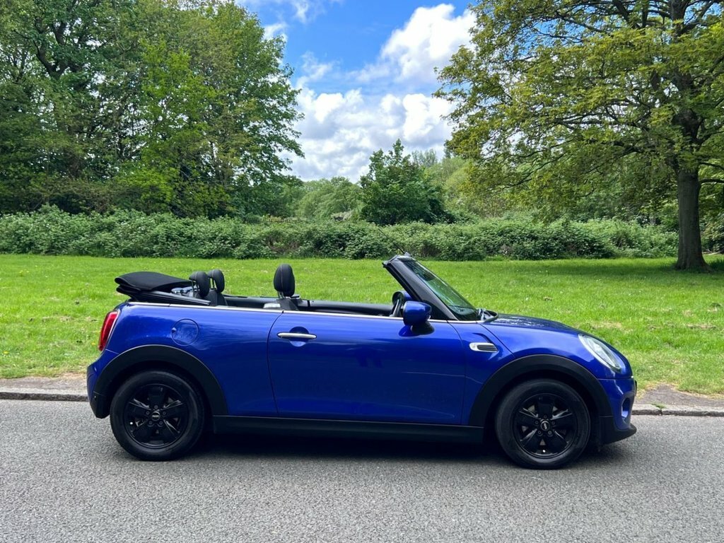 Mini Convertible 1.5L Cooper Classic FL69PFV Blue #4
