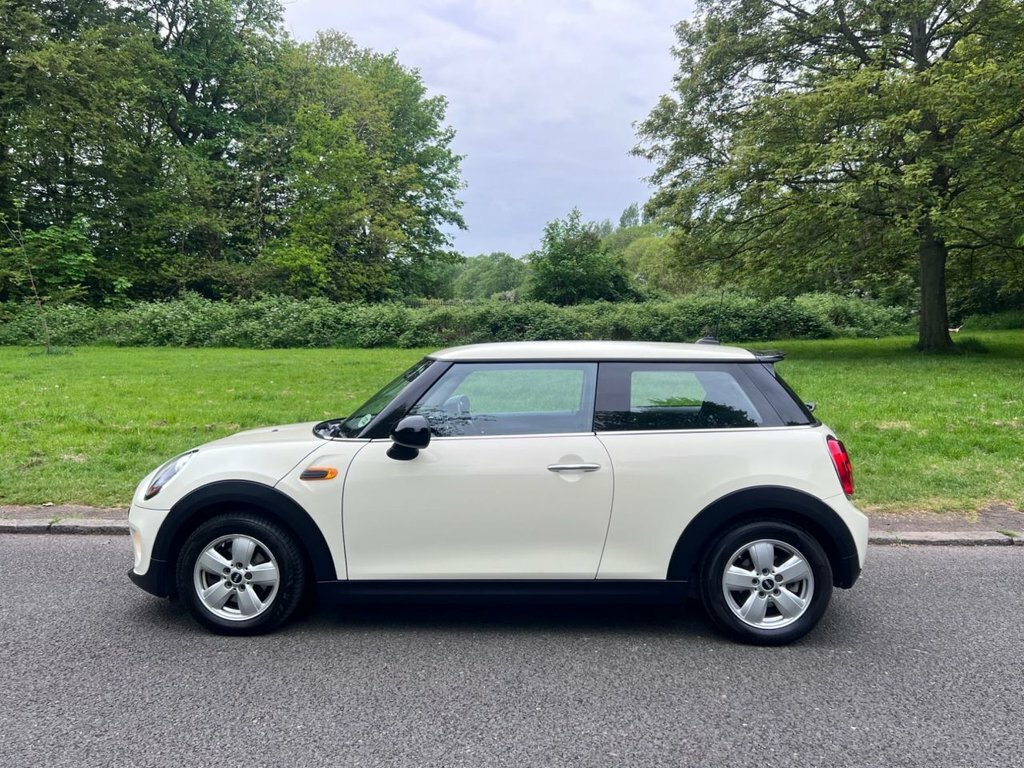 Mini Hatch 1.5L One D PF66HMO White #5