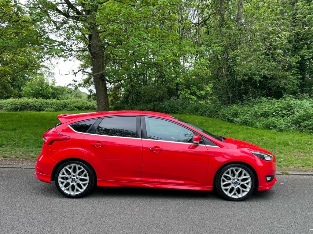 Ford Focus 1L Zetec S Red #4