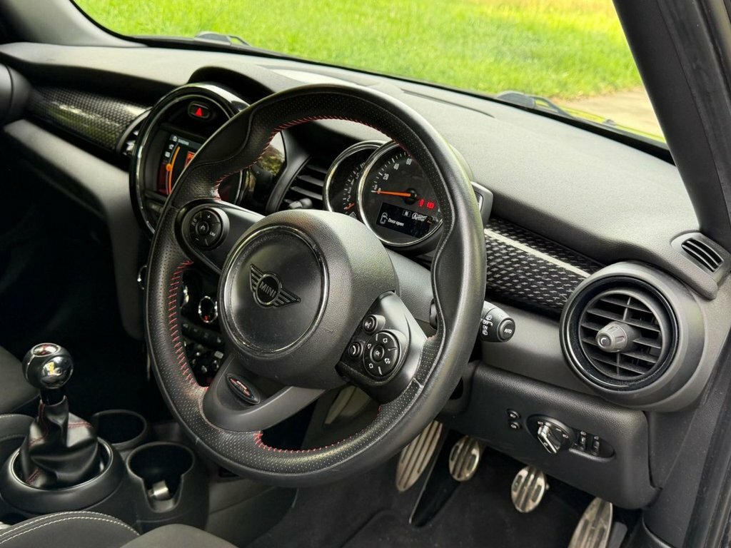 Mini Hatch 2L Cooper S Sport ML70HGE Black #2