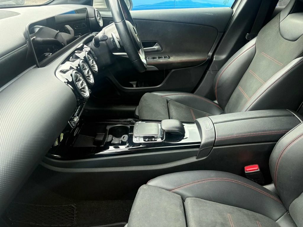 Mercedes-Benz A Class 2L Amg Line FD69MXK Silver #5