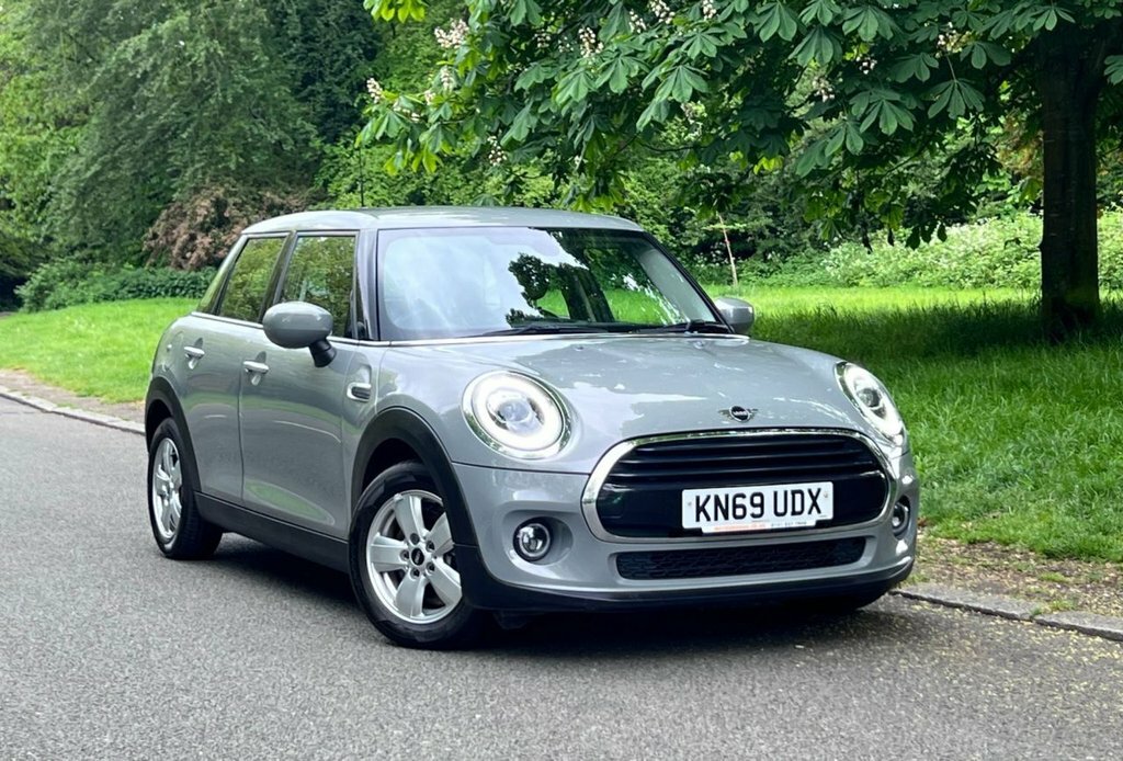 Mini Hatch 1.5L Cooper Classic Grey