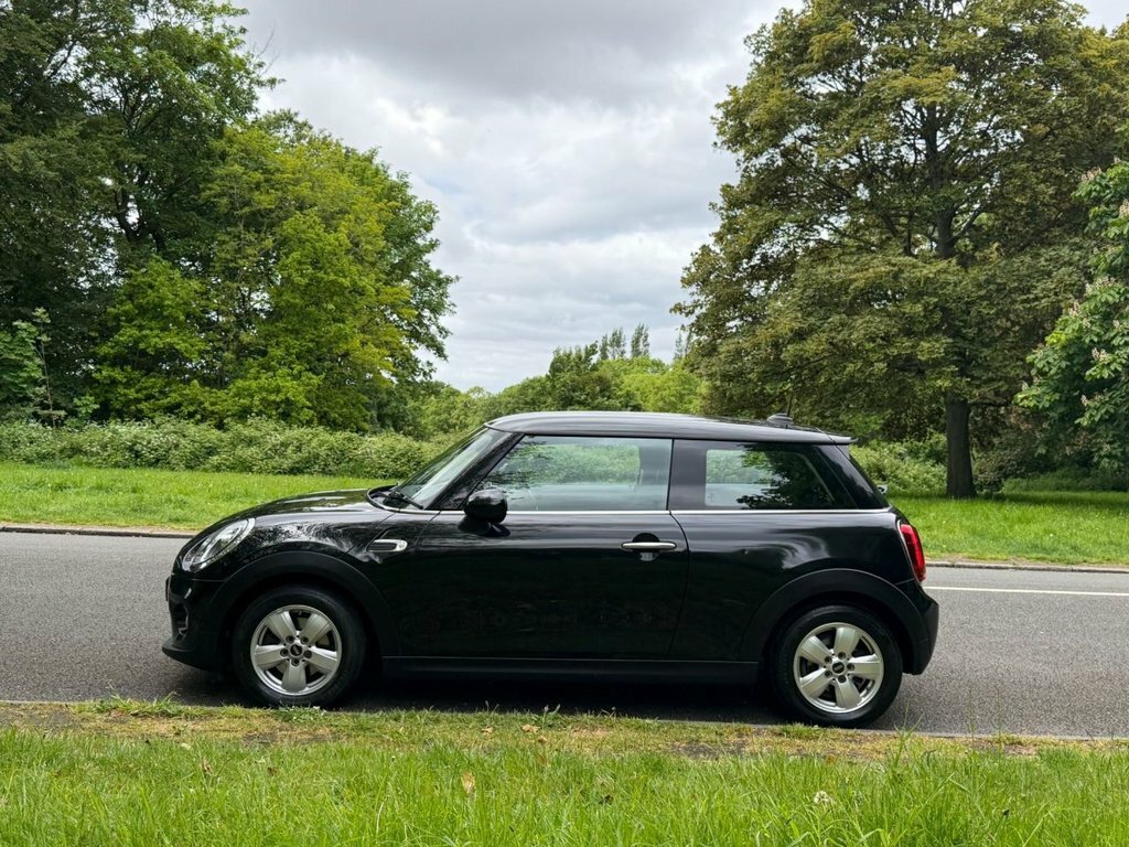Mini Hatch 1.5L Cooper Classic SJ19GHE Black #5