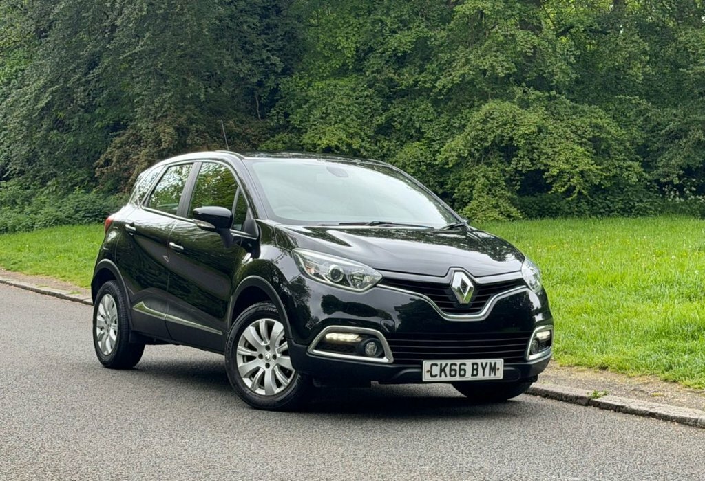 Renault Captur 0.9L Expression Black
