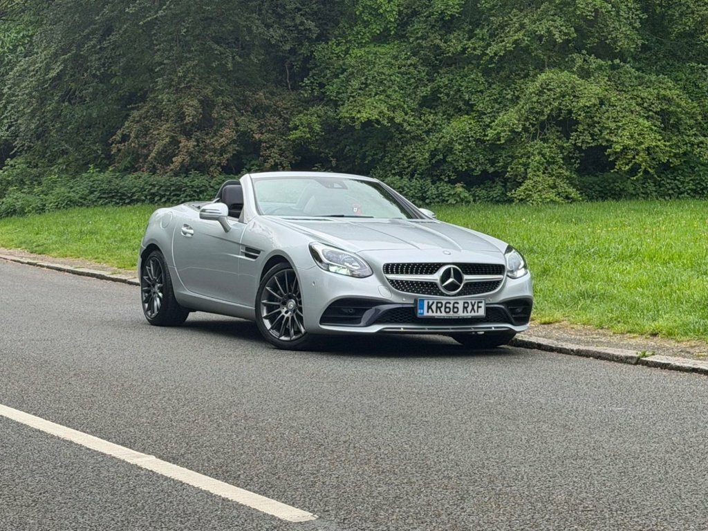 Mercedes-Benz SLC 2L Amg Line Silver #4