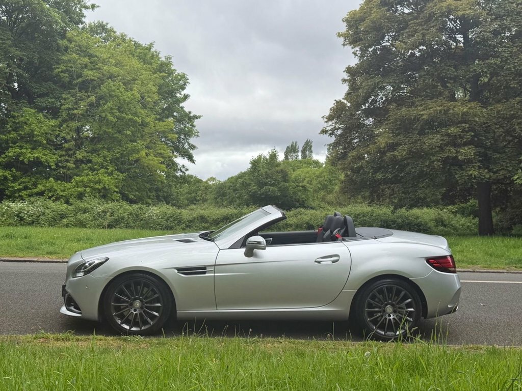 Mercedes-Benz SLC 2L Amg Line Silver #6
