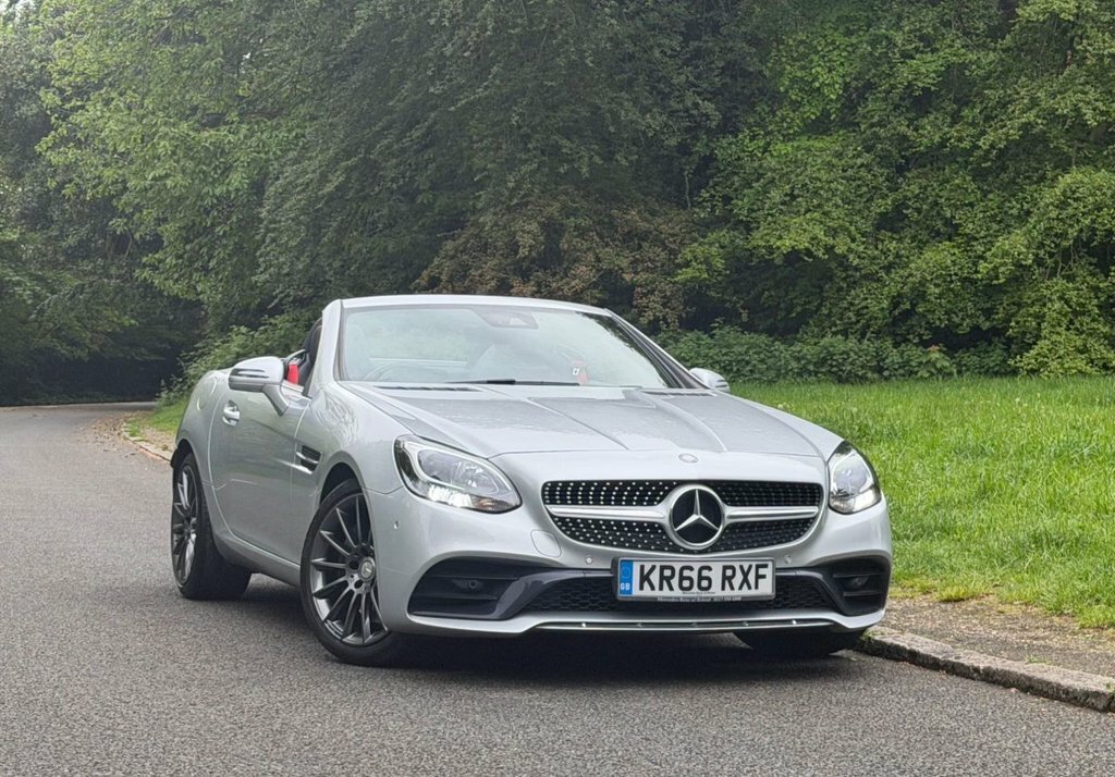 Mercedes-Benz SLC 2L Amg Line Silver
