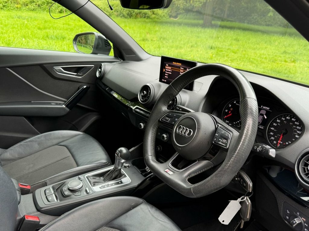 Audi Q2 2L Black Edition BM19ACO Grey #2