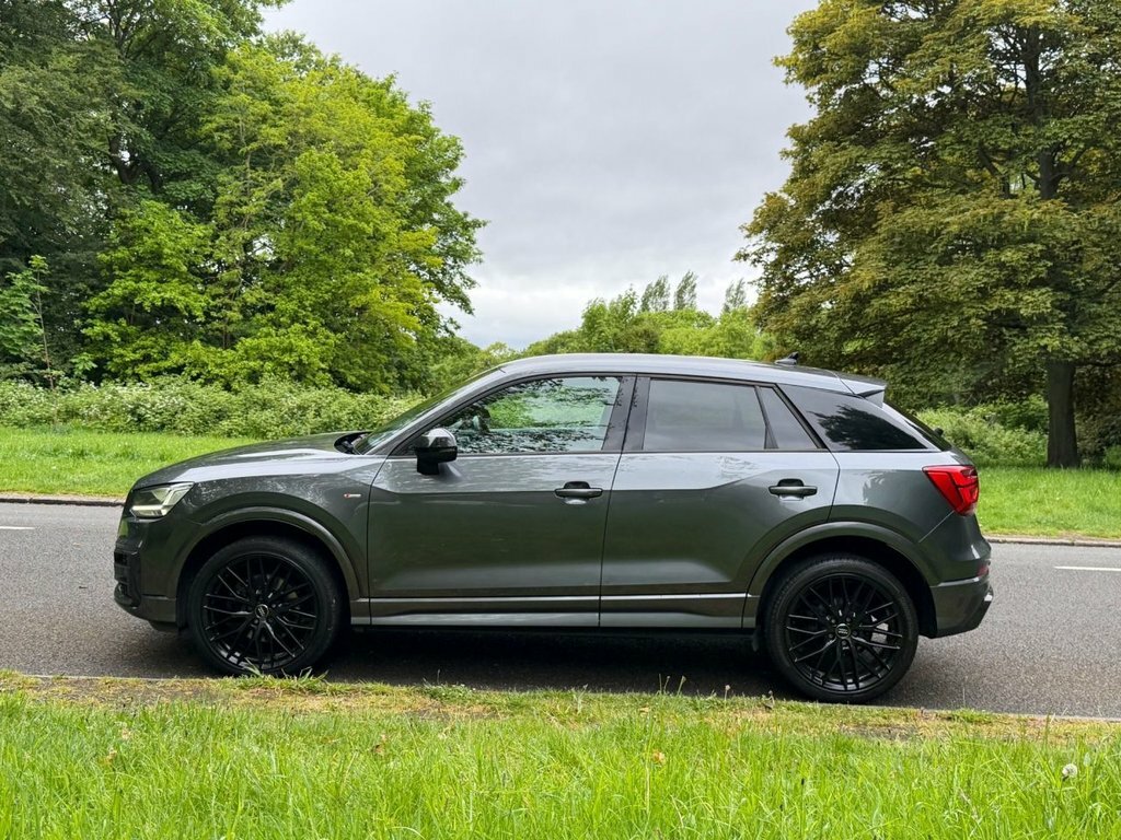 Audi Q2 2L Black Edition BM19ACO Grey #6