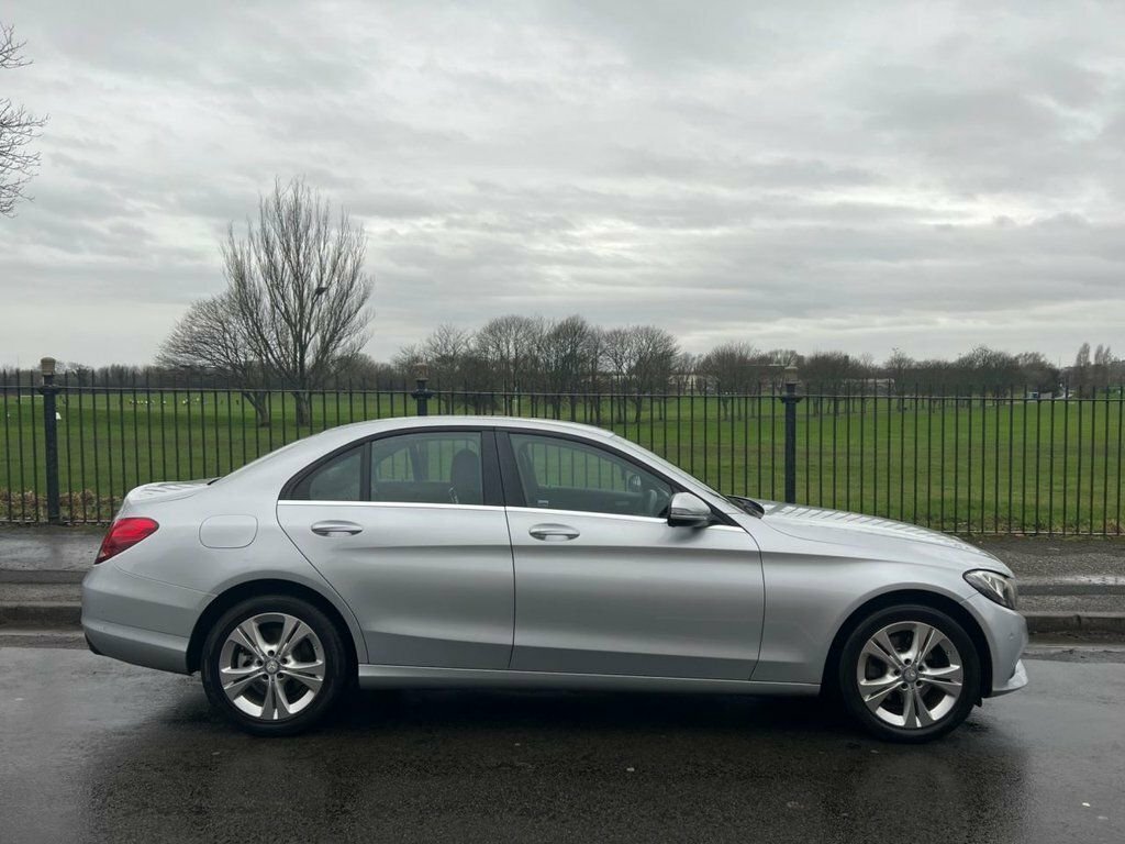 Mercedes-Benz C Class Saloon KM66FUV Silver #4
