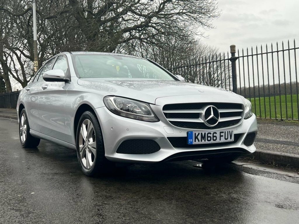 Mercedes-Benz C Class Saloon KM66FUV Silver #6