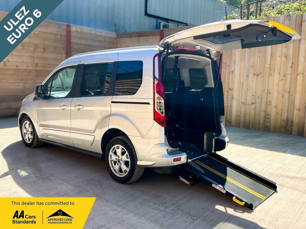 Ford Tourneo Connect 1.5L Titanium Silver