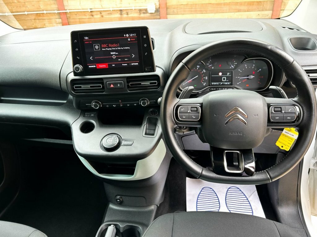 Citroen Berlingo 1.5L Feel White #2