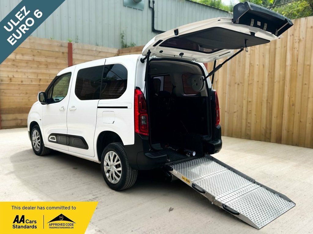 Citroen Berlingo 1.5L Feel White