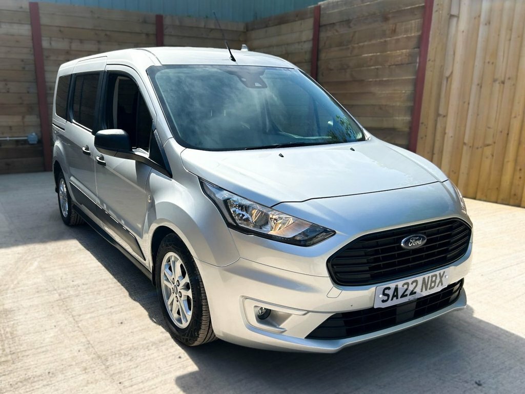 Ford Grand Tourneo Connect 1.5L Zetec Silver #4