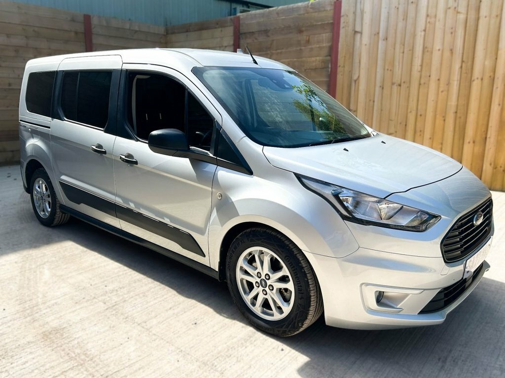 Ford Grand Tourneo Connect 1.5L Zetec Silver #3