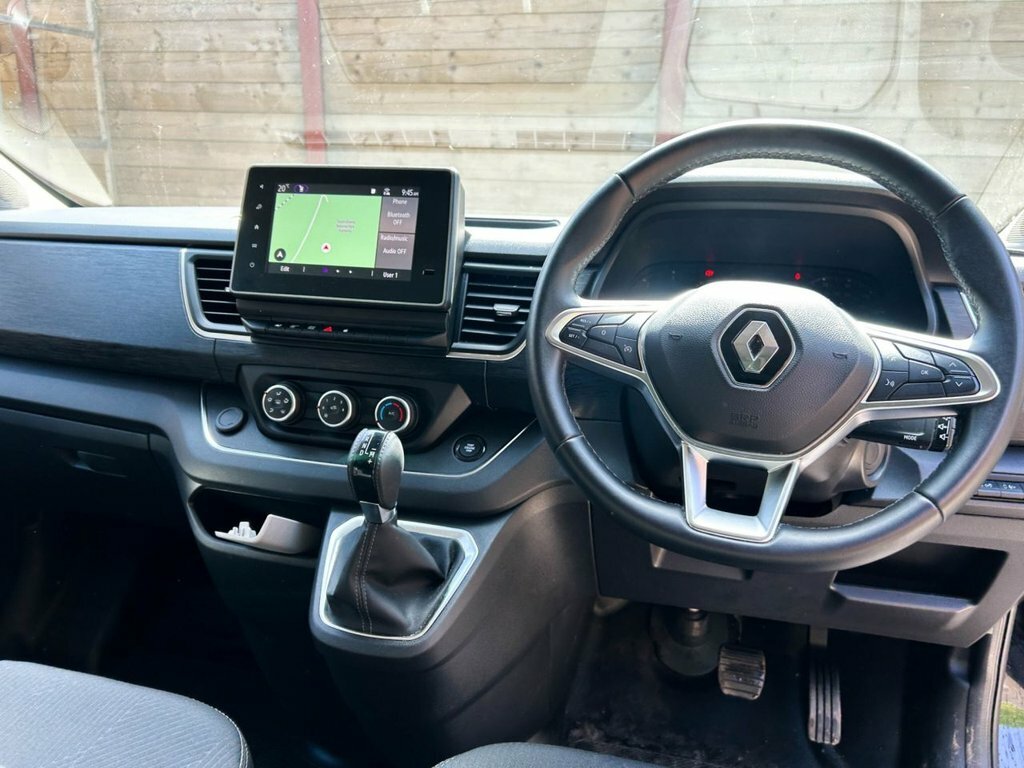 Renault Trafic 2L Extra Black #2