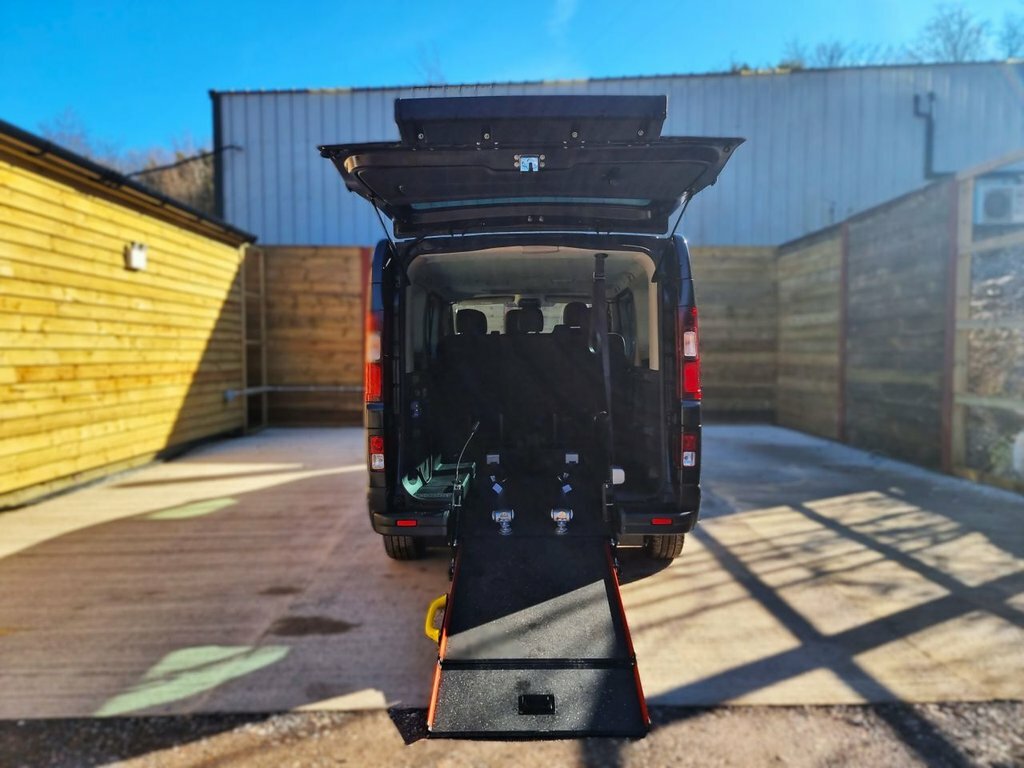 Renault Trafic 2L Extra Black #2