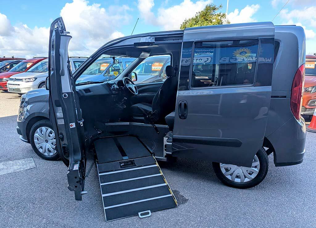 Fiat Doblo Professional 1.6 Up-front Wav #6