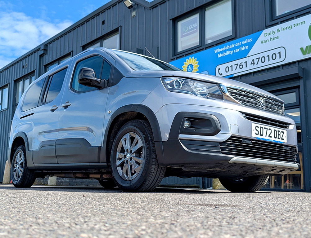 Peugeot Rifter 1.2 Puretech 130 Allure Premium  #4